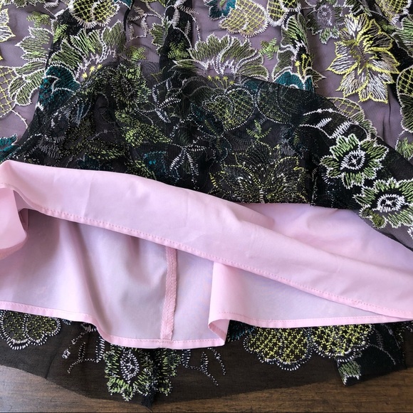 Donna Morgan Embroidered Tulle V-Neck A-Line Dress - Picture 6 of 9